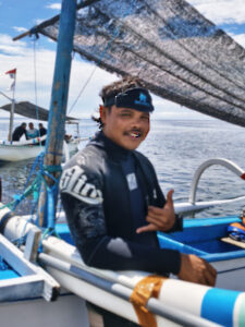 photo-profile-instructor-diving-putu-Bali